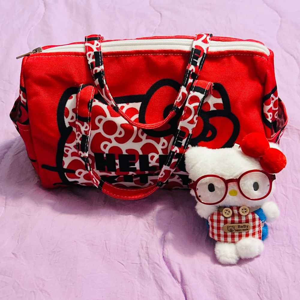 Hello Kitty Bag with Bonus Plush Keychain